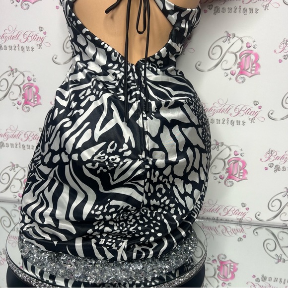 Roberta dress mini black white shimmer shiny rhinestone crystal bling emblem - Picture 8 of 14